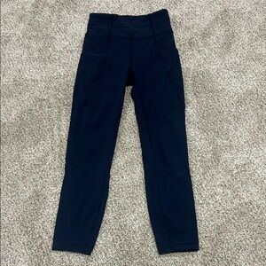 Navy Lululemon leggings with pockets
